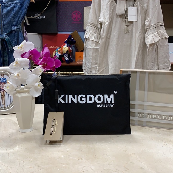 BURBERRY LONDON SIGNATURE LARGE BLACK NYLON POUCH/CLUTCH W/ KINGDOM CHECK LINING - Picture 11 of 16